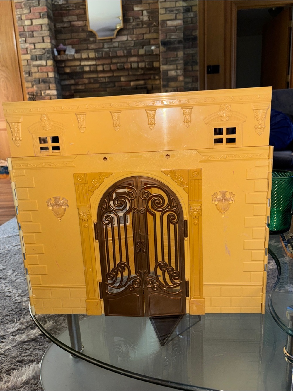 VERY RARE Bratz World Folding Doll House Mansion - Picture 2 of 11